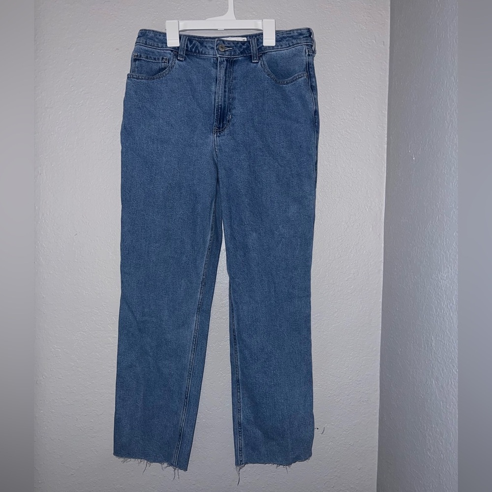 Hollister Women Ultra High Rise 90s Straight Jeans